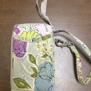 Retired Vera Bradley phone wristlet